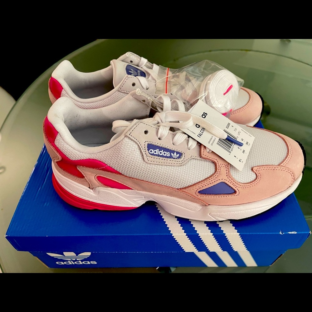 Adidas Falcon